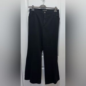 MARLA WYNNE black wide leg denim jeans. (Brand New)